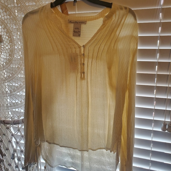 American Rag size Small ivory top - Picture 2 of 4